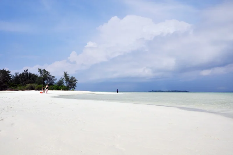 Strand auf Karimunjawa